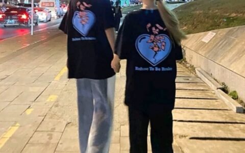 好看精致的甜美情侣头像 很有青春感的精致温馨情侣头像