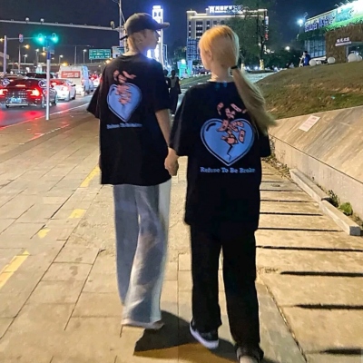 好看精致的甜美情侣头像 很有青春感的精致温馨情侣头像