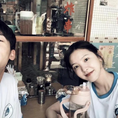 高清又很恩爱的甜美情侣头像 很浪漫的超甜蜜精致情侣头像