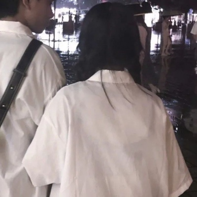 精致简单又超幸福的情侣头像 甜蜜又很温柔的情侣头像