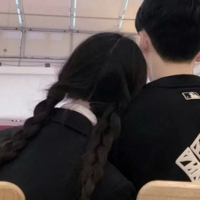 精致简单又超幸福的情侣头像 甜蜜又很温柔的情侣头像
