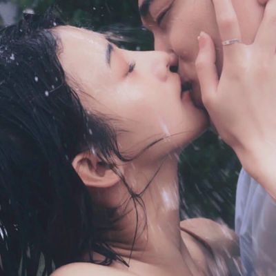 看一眼就忘不掉的绝美情侣头像 2023专属双人超级幸福的情侣头像