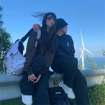 2023最好看又很甜的情侣头像 真人很流行的热门情头