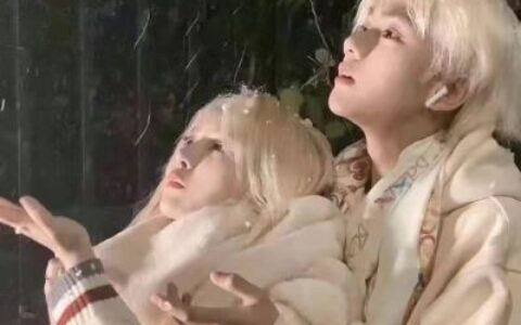 画面温馨高颜值的一对情头 甜美有点个性看着很幸福的情侣头像