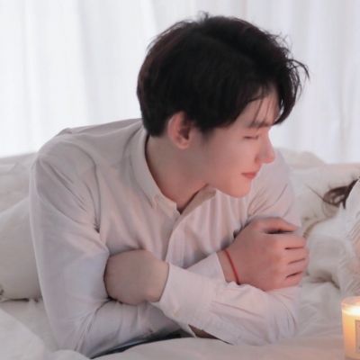 画面温馨高颜值的一对情头 甜美有点个性看着很幸福的情侣头像