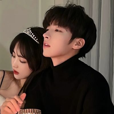 全新超好看的让人羡慕情头 很般配可爱情侣头像真人一对两张