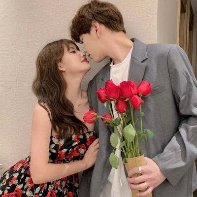 男女都很爱也很甜蜜的情头大全 热门宠溺情侣头像一男一女最新