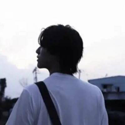 阳光一点的气质男头合集 阳光的又很帅气的精致男生头像