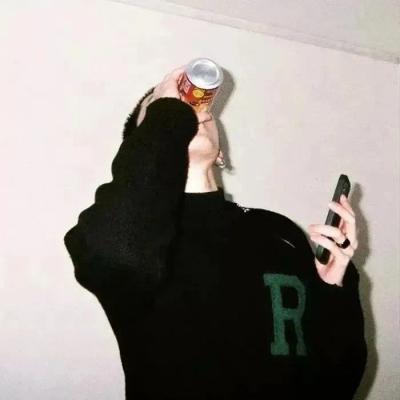 阳光一点的气质男头合集 阳光的又很帅气的精致男生头像