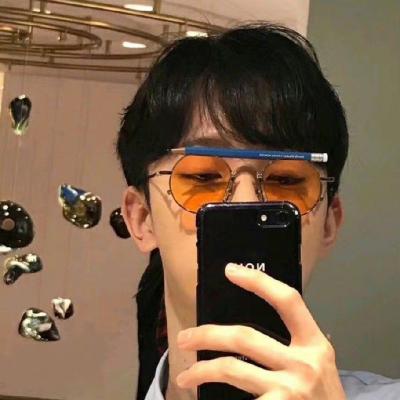 阳光一点的气质男头合集 阳光的又很帅气的精致男生头像