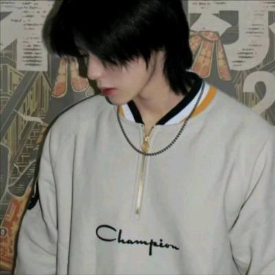 阳光一点的气质男头合集 阳光的又很帅气的精致男生头像
