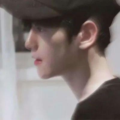 阳光一点的气质男头合集 阳光的又很帅气的精致男生头像