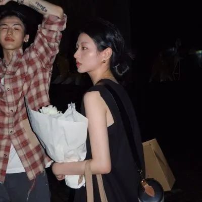 唯美浪漫情侣高清微信图片大全 甜蜜男女秀恩爱情侣头像图片