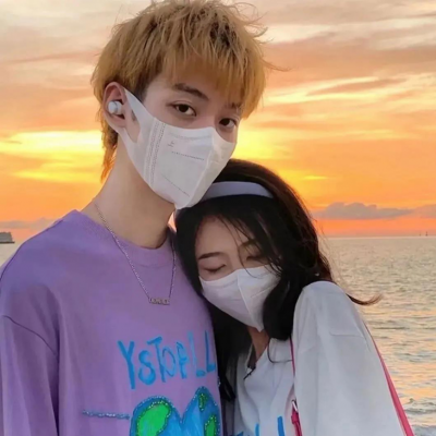 超好看男女高清情头微信图片 真人情侣头像甜蜜双人两张唯美