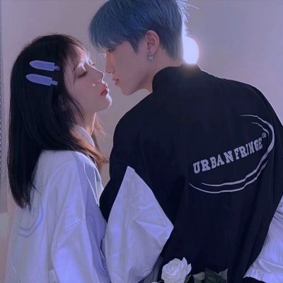 超甜情侣高清一人一张图片大全 温柔到爆的真人神仙情头