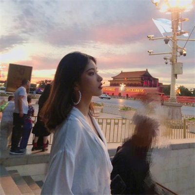 浪漫情侣唯美微信头像图片大全 超火抖音真人情侣头像2022