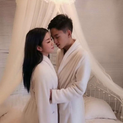 很污的情头唯美浪漫 情侣暧昧头像接吻