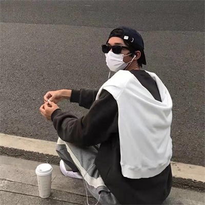 情头可爱不容易看出来 不显眼的情侣头像一男一女