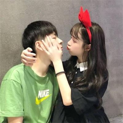 个性唯美情侣甜蜜图片 浪漫头像幸福情侣爱情