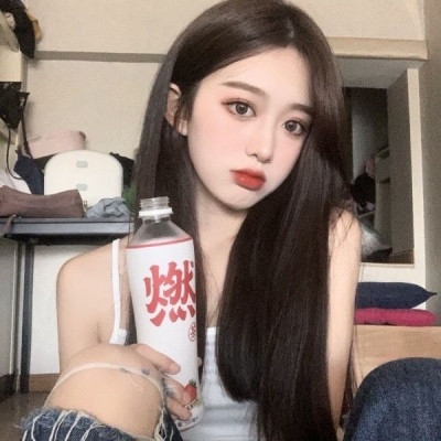 女生的图片简单唯美 独一无二唯美的图片女生简单