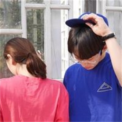 一男一女个性图片 深情恩爱情侣头像真人