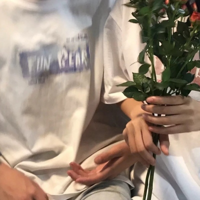 高清好看的双人情侣头像 双人亲密超甜情头