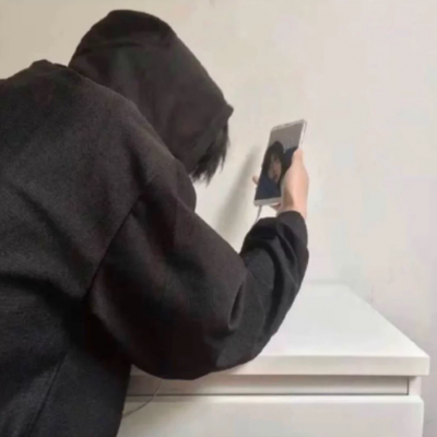 高清一男一女低调不明显情侣头像图片 学生党隐蔽的情头