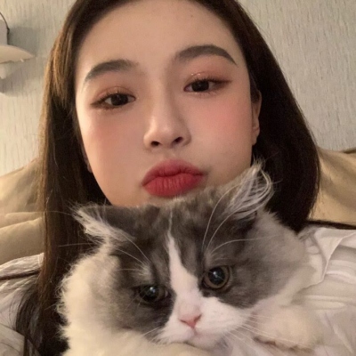 记得保持善良美女图片 路还很长