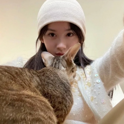 记得保持善良美女图片 路还很长