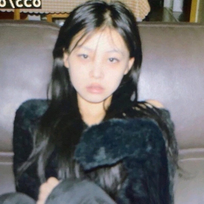 记得保持善良美女图片 路还很长