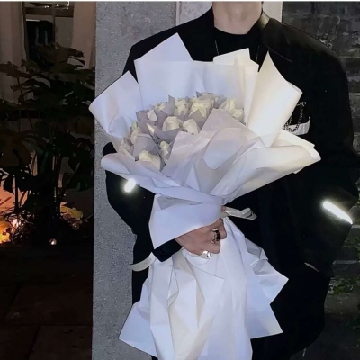 高清一男一女的小众优质情头图片 情侣头像小众高端