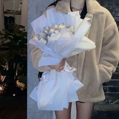 高清一男一女的小众优质情头图片 情侣头像小众高端