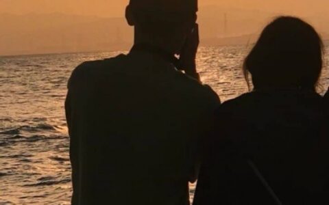 高清以夕阳为背景的情侣头像图片 日落情侣头像一男一女