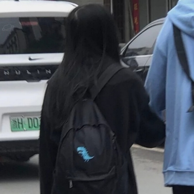 高清一对两张的可爱真人情头不露脸图片 真人情头明显不露脸