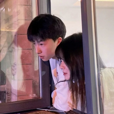 高清一对两张甜爆的情头图片 男女超甜情头
