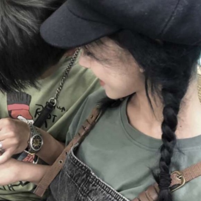 超甜 恩爱 幸福 真人头像女生超拽超酷情头