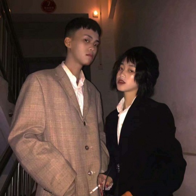 高清一对两张的时尚个性潮流情侣头像图片