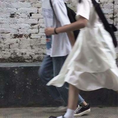 高清一对两张的情侣微信头像2020独一无二图片