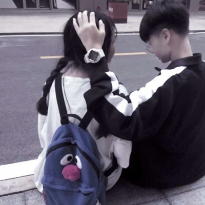 精选一对两张高清真人情侣头像图片