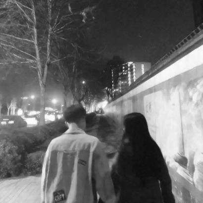 高清很酷的黑白情头一对两张 黑色情头一男一女酷