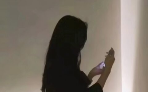 一对两张的流行网图超清情侣 网红情侣大图头像