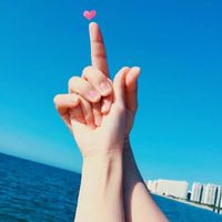 好看有创意的情侣头像手势一对两张 手势情侣头像一左一右
