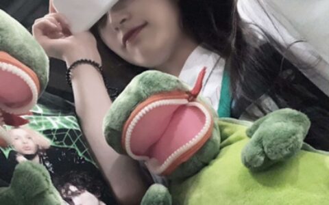 高清浪漫的大学生情侣头像一男一女图片 大学浪漫情侣头像