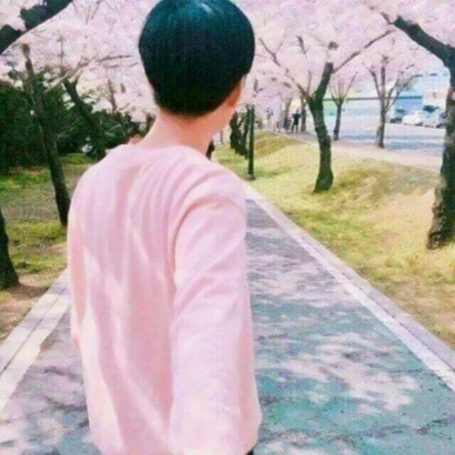 高清好看的时尚潮流情侣头像两张图片 微信时尚头像情侣潮流