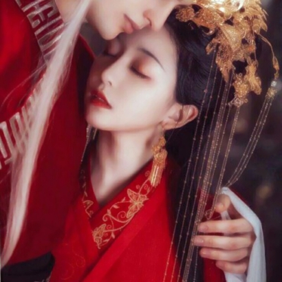 高清红衣婚嫁的情侣头像图片 红衣情侣头像一对