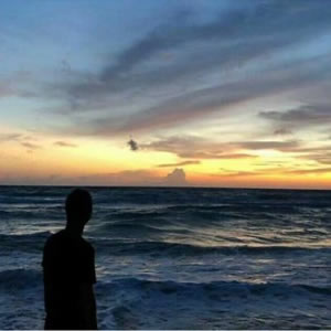 高清单人的情侣头像黄昏背影图片头像 夕阳情侣头像一左一右