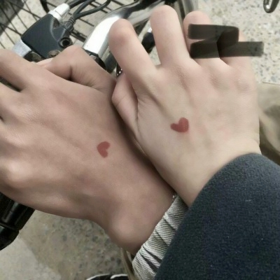高清好看的手图情侣头像图片