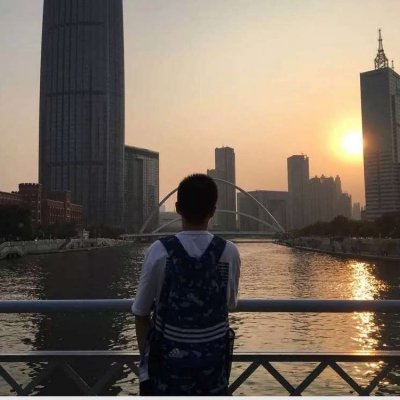 满眼繁星不及你明眸双眼 qq情侣头像意境