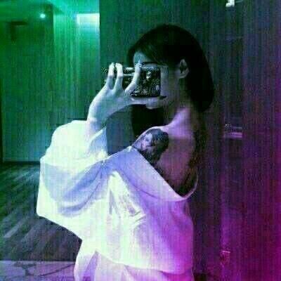 高清一男一女的意境头像情侣图片 头像情侣意境