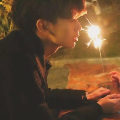 真人的动漫的都有超好看 好看独一无二的QQ情头
